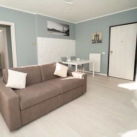 Appartamento Nuovo Vicino Aeroporto Malpensa 加拉瑞特 外观 照片
